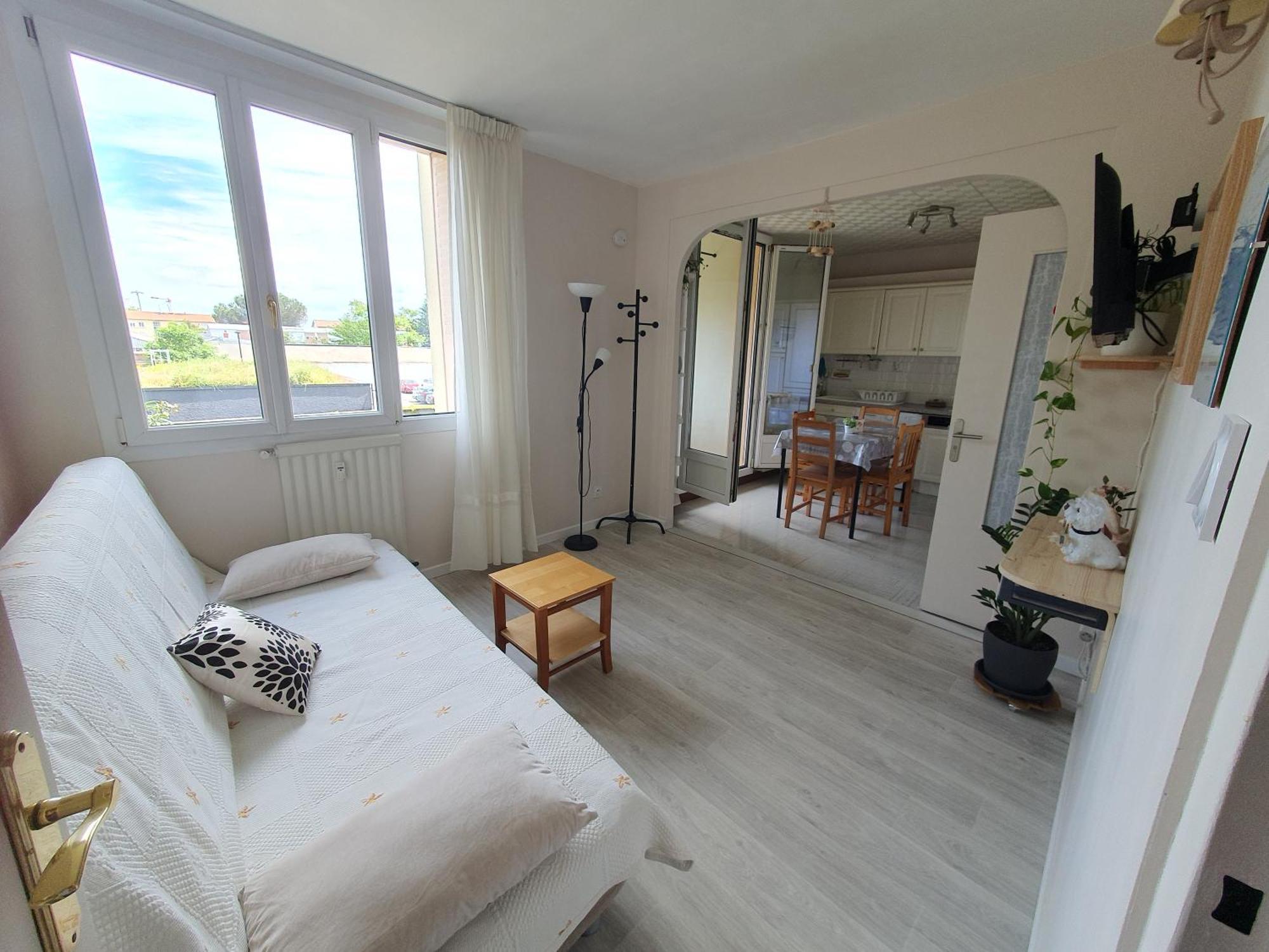 Medipole T2 Avec Un Garage Gratuit Sur Place, 16Min A Centre Ville Lyon En Metro A Villeurbanne Exterior foto